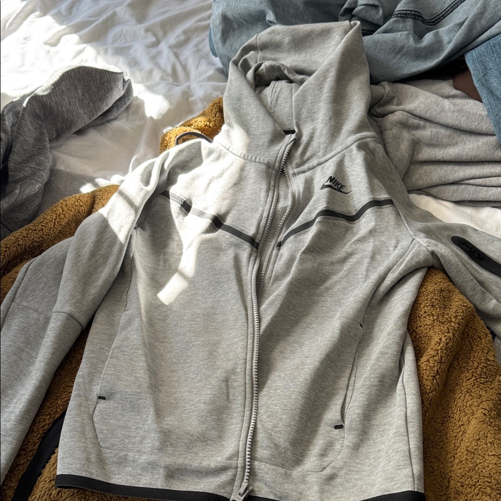 Nike Light Gray Full-Zip Hoodie